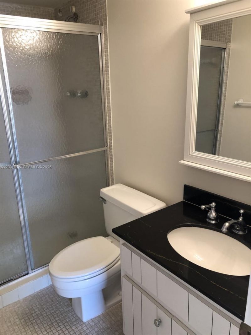 150 Ocean Lane Dr, Unit 4B, Key Biscayne, FL 33149 Photo