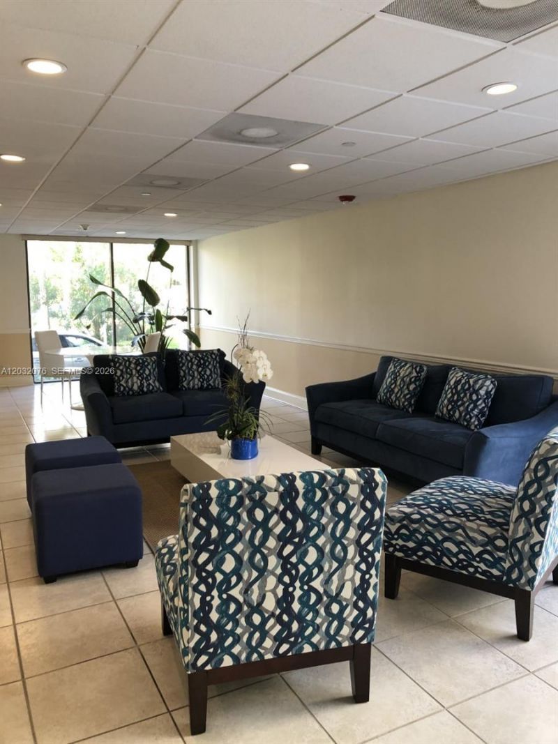 150 Ocean Lane Dr, Unit 4B, Key Biscayne, FL 33149 Photo