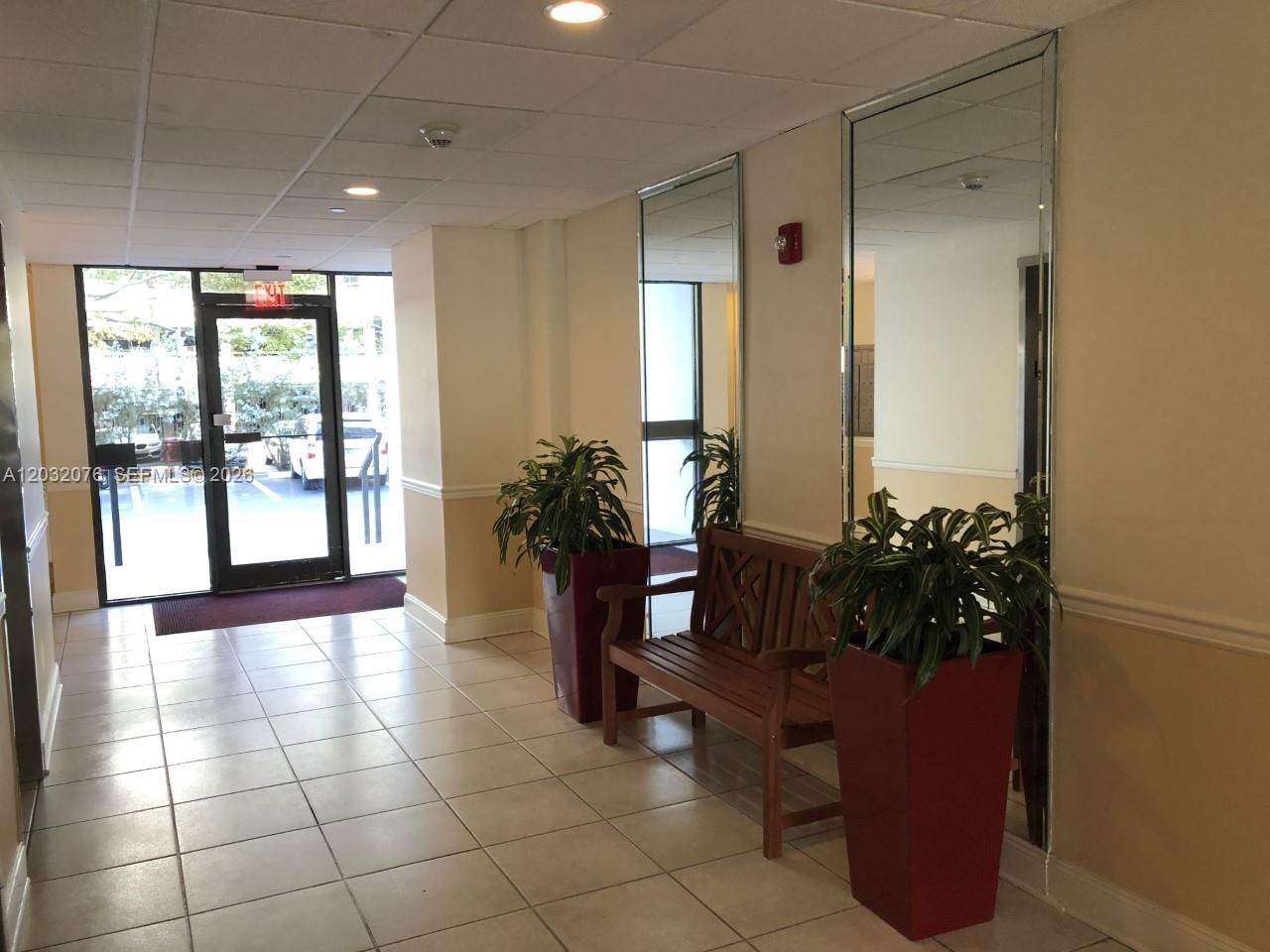150 Ocean Lane Dr, Unit 4B, Key Biscayne, FL 33149 Photo