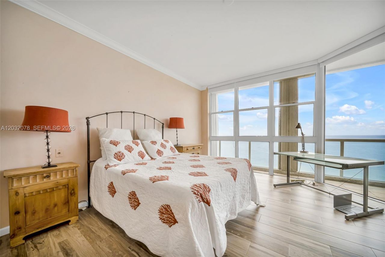 6051 N Ocean Dr, Unit 1501, Hollywood, FL 33019 Photo