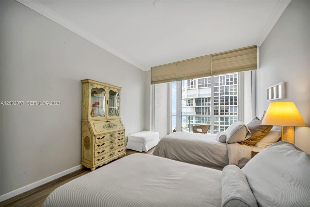 6051 N Ocean Dr, Unit 1501, Hollywood, FL 33019 Photo