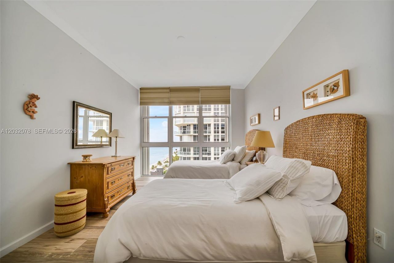 6051 N Ocean Dr, Unit 1501, Hollywood, FL 33019 Photo