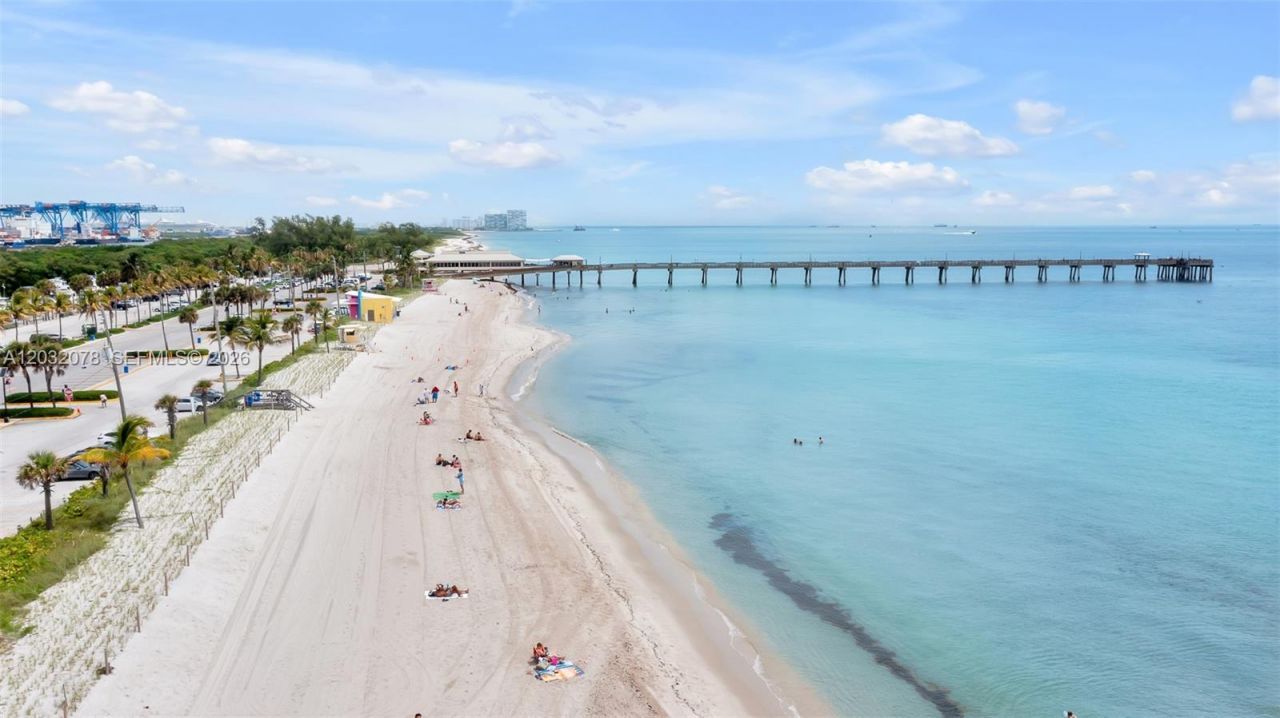 6051 N Ocean Dr, Unit 1501, Hollywood, FL 33019 Photo