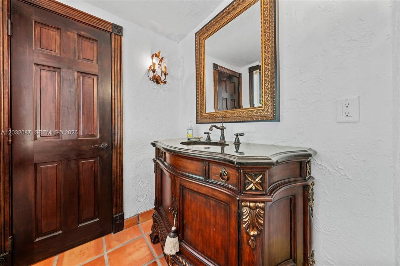 88110 Overseas Hwy, Islamorada, FL 33036 Photo