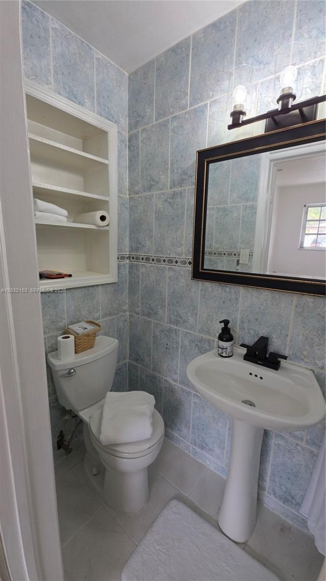 313 SW 2nd Ter , Hallandale Beach, FL 33009 Photo