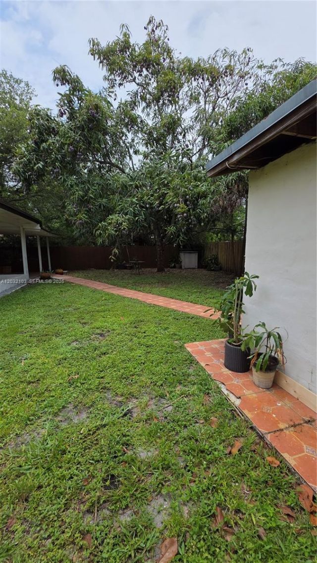313 SW 2nd Ter , Hallandale Beach, FL 33009 Photo