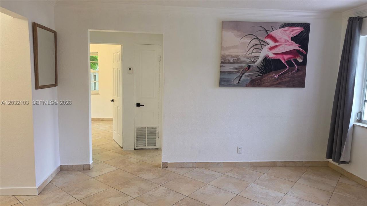313 SW 2nd Ter , Hallandale Beach, FL 33009 Photo