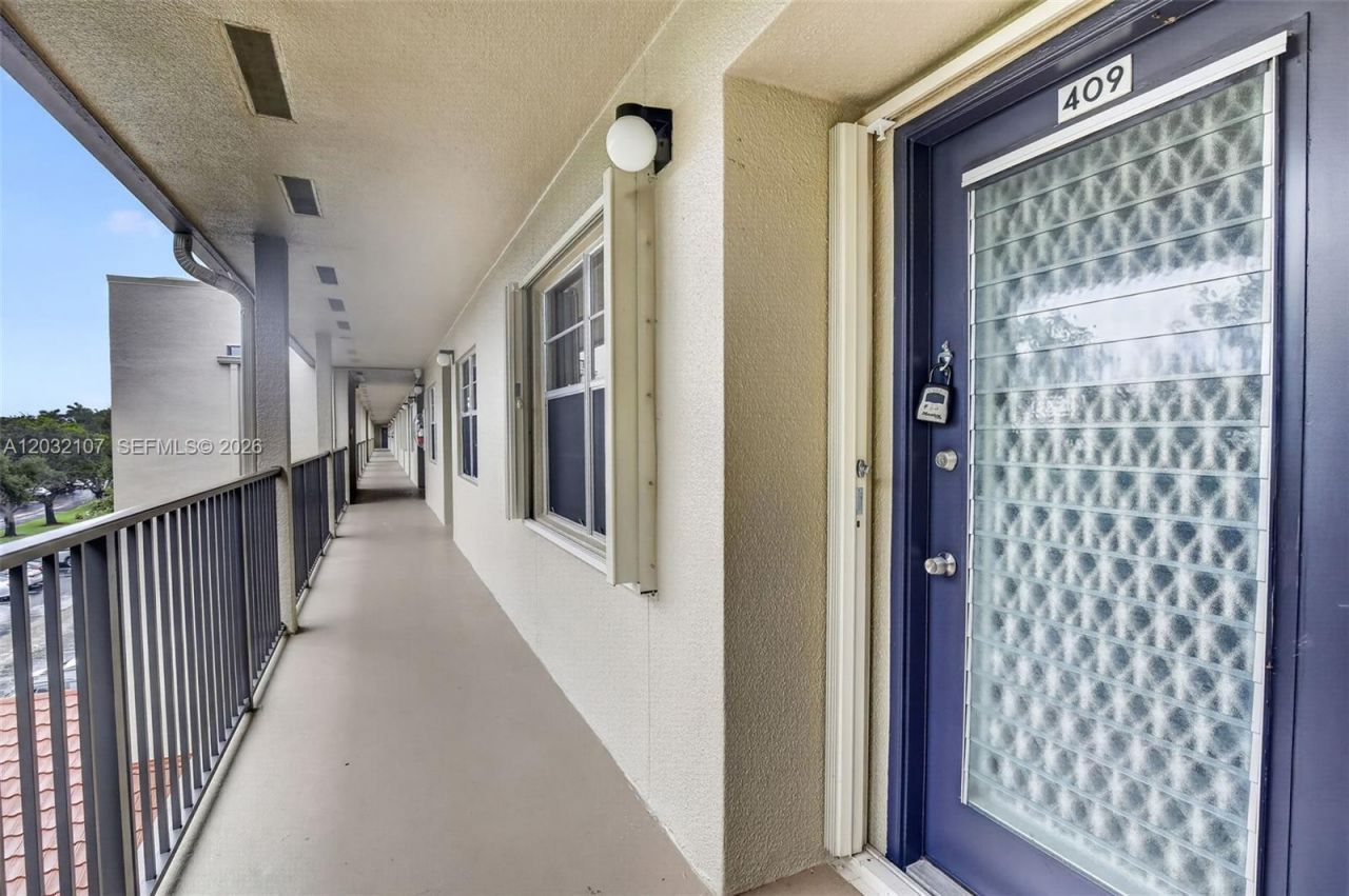 1101 SW 128th Ter , Unit 409C, Pembroke Pines, FL 33027 Photo