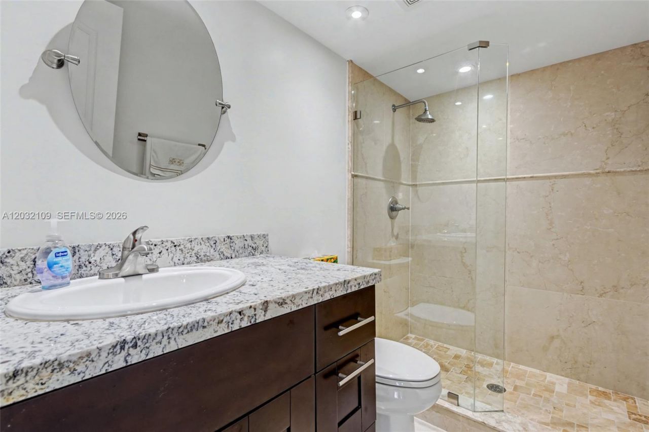 2017 S Ocean Dr , Unit 209, Hallandale Beach, FL 33009 Photo