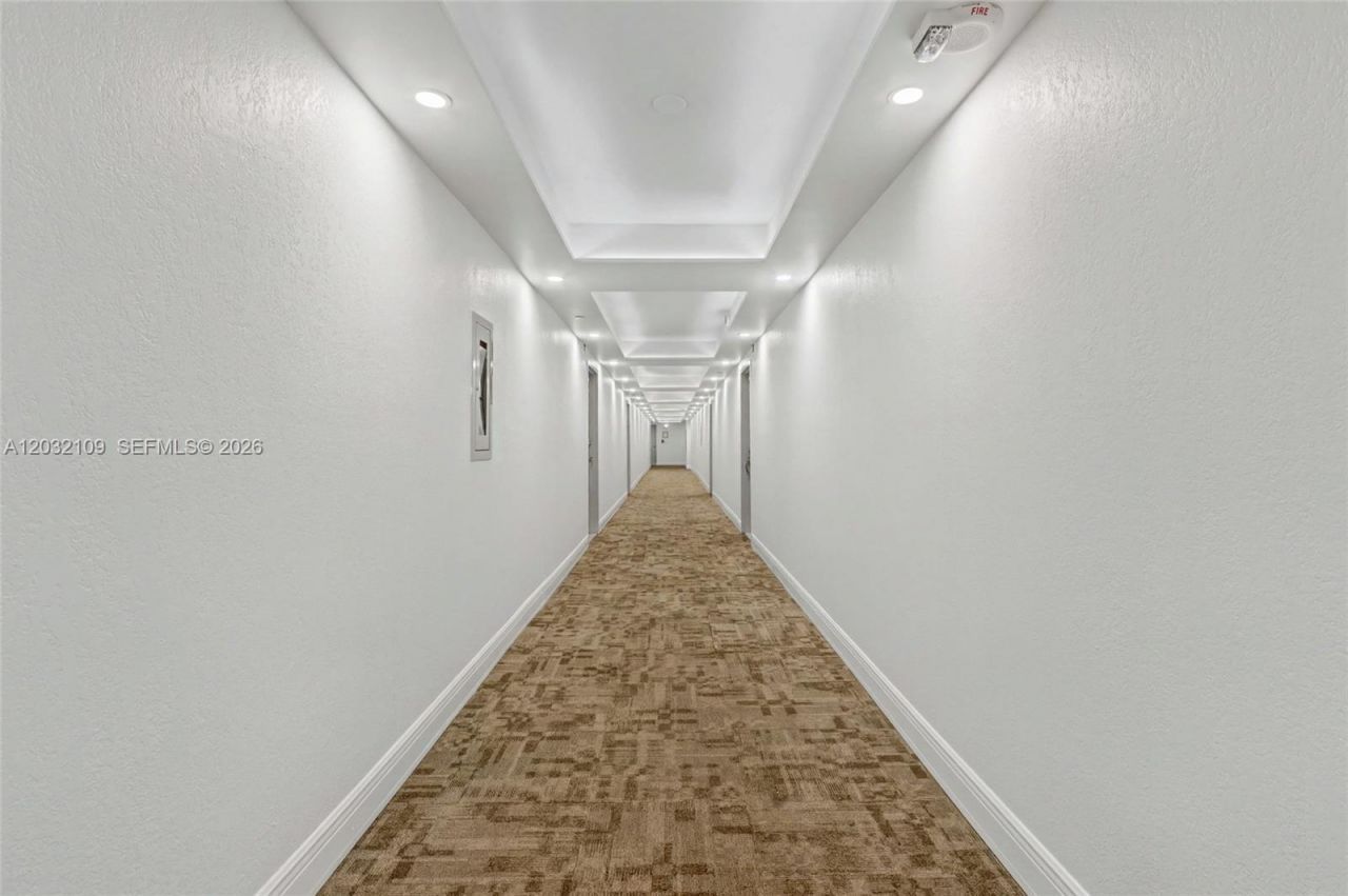 2017 S Ocean Dr , Unit 209, Hallandale Beach, FL 33009 Photo
