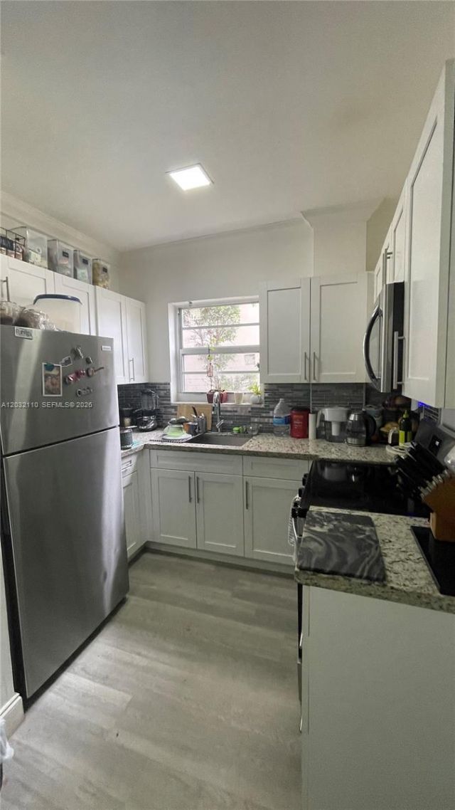 1043 NW 2nd St , Unit 2, Miami, FL 33128 Photo