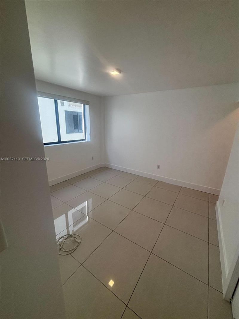 829 SW 18th Ave , Unit 203, Miami, FL 33135 Photo