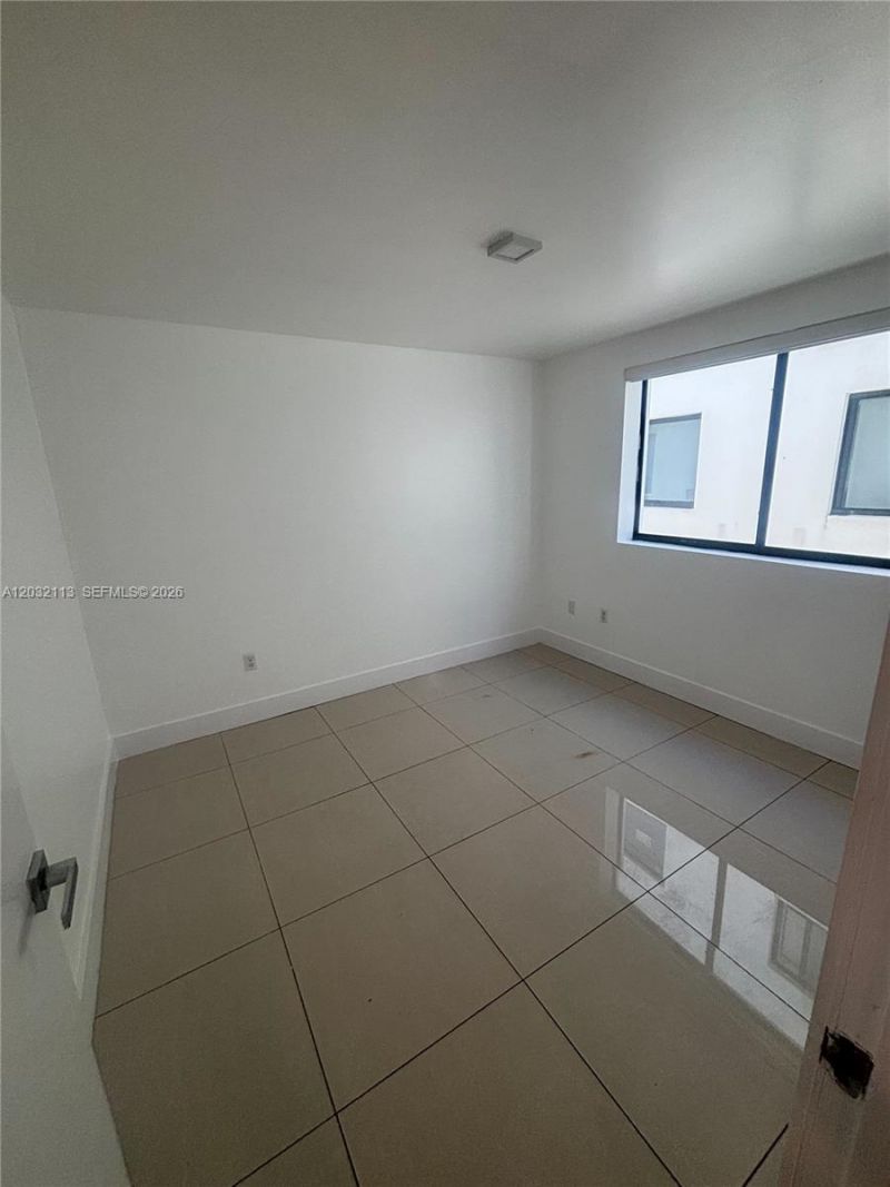 829 SW 18th Ave , Unit 203, Miami, FL 33135 Photo