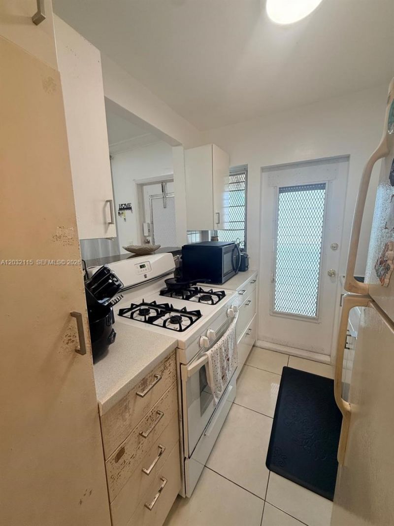 900 Euclid Ave , Unit 18, Miami Beach, FL 33139 Photo