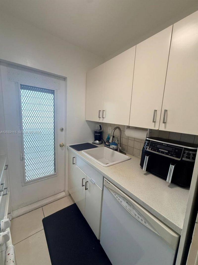 900 Euclid Ave , Unit 18, Miami Beach, FL 33139 Photo