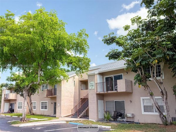 1701 NW 96th Ter, Unit 1J, Pembroke Pines, FL 33024