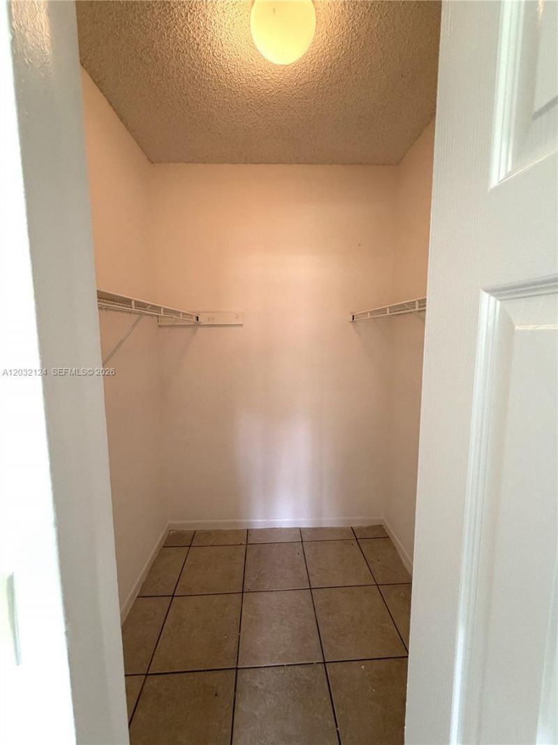 1701 NW 96th Ter, Unit 1J, Pembroke Pines, FL 33024 Photo