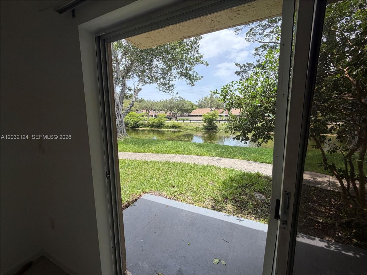 1701 NW 96th Ter, Unit 1J, Pembroke Pines, FL 33024 Photo