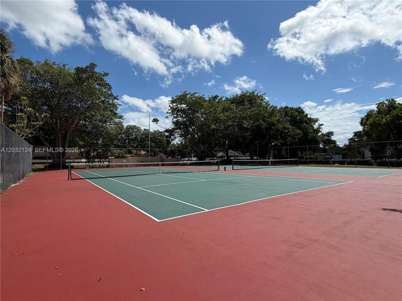1701 NW 96th Ter, Unit 1J, Pembroke Pines, FL 33024 Photo