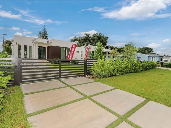2665 Johnson St, Hollywood, FL 33020