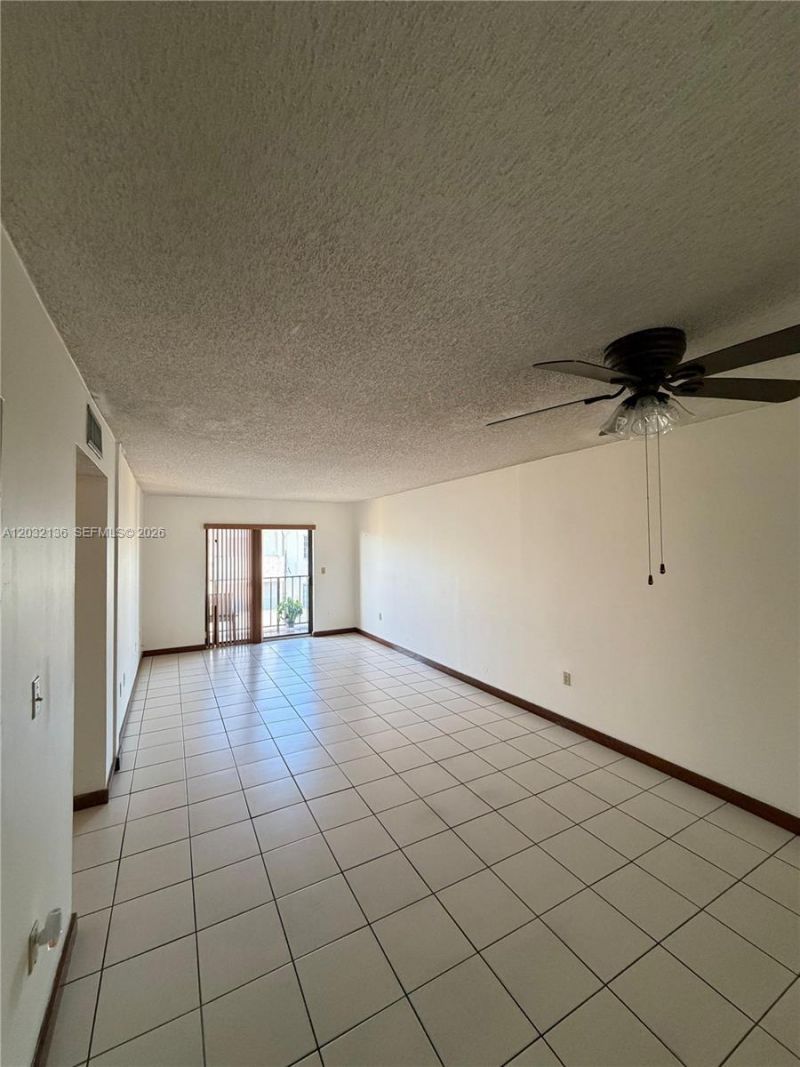605 NW 72nd Ave, Unit 509, Miami, FL 33126 Photo