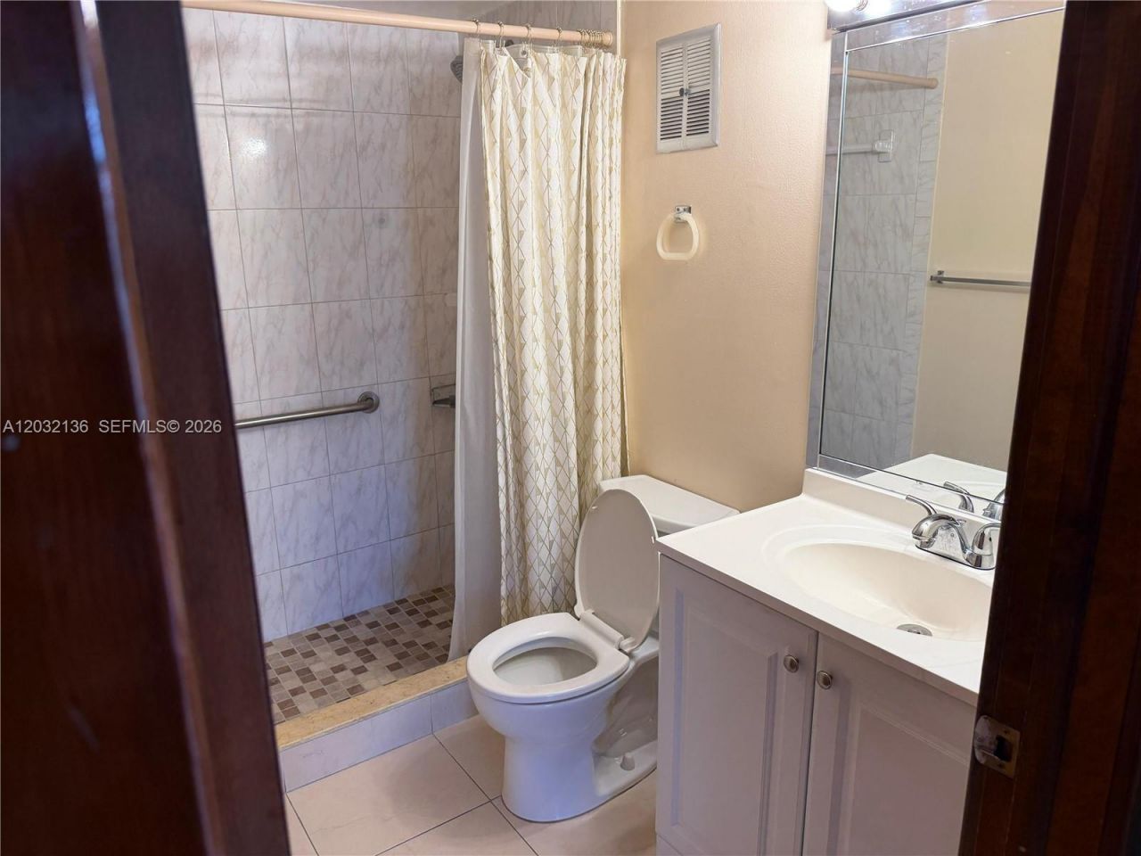 605 NW 72nd Ave, Unit 509, Miami, FL 33126 Photo