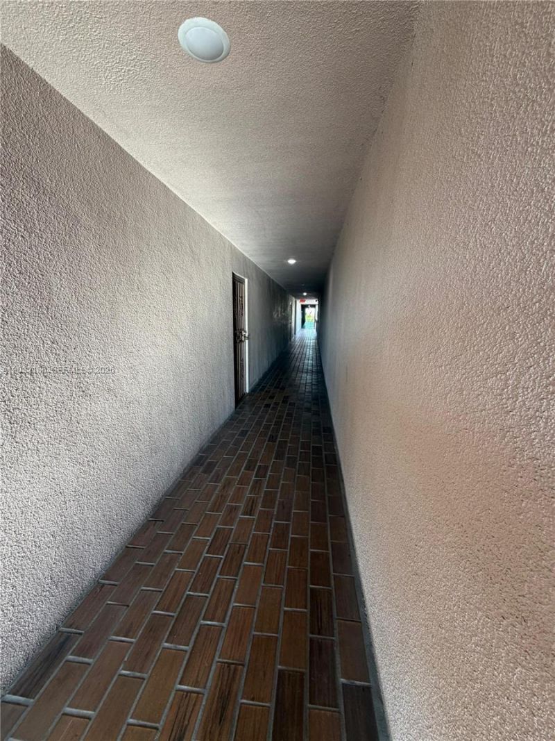 605 NW 72nd Ave, Unit 509, Miami, FL 33126 Photo