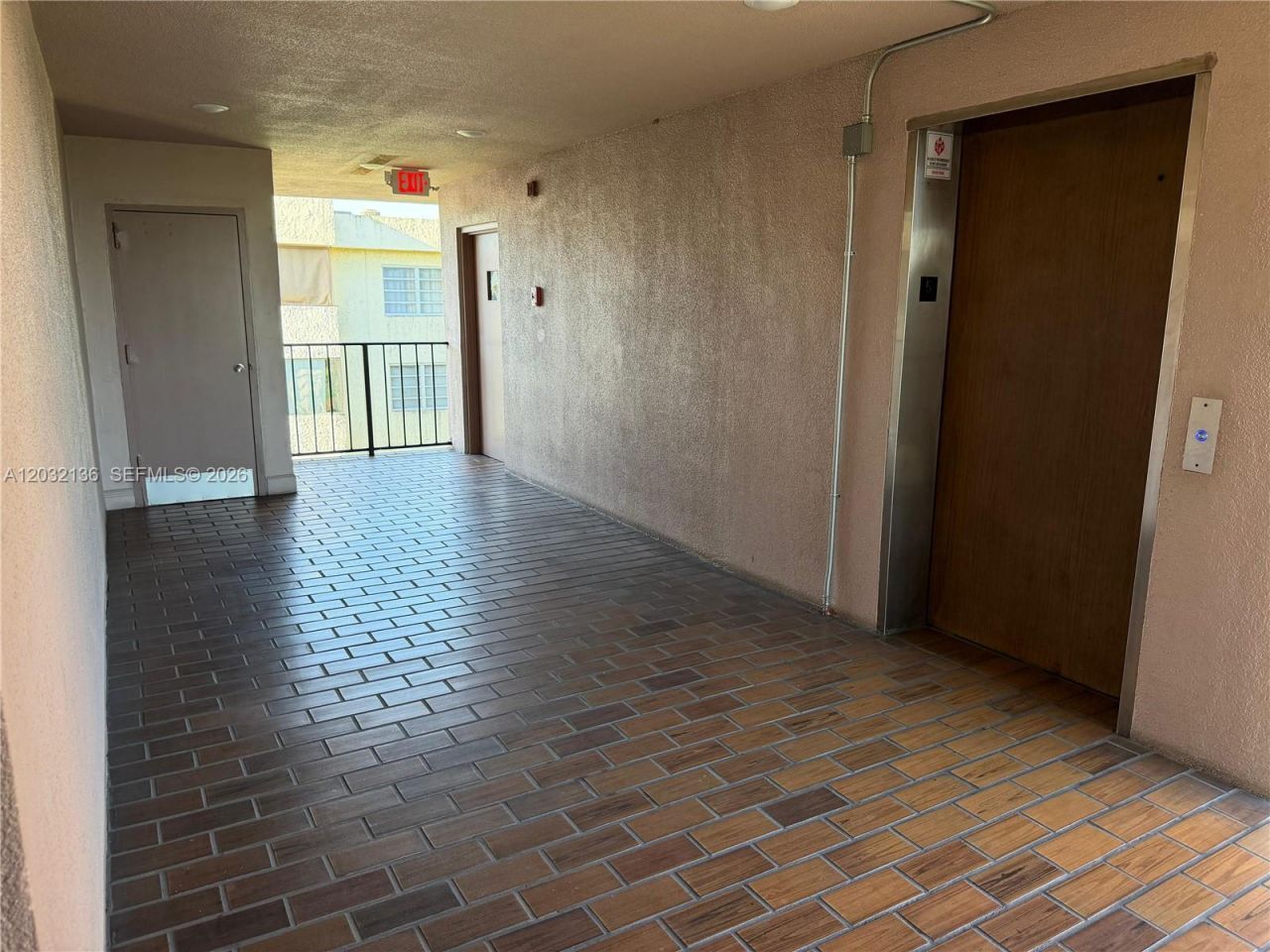 605 NW 72nd Ave, Unit 509, Miami, FL 33126 Photo