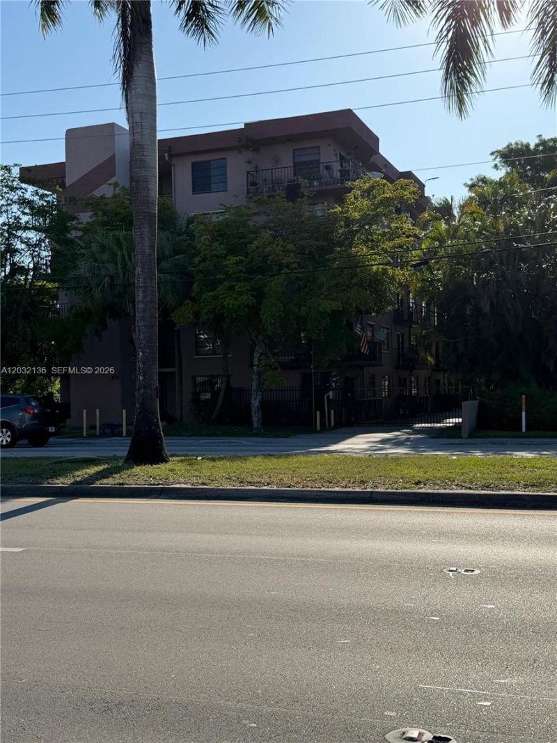 605 NW 72nd Ave, Unit 509, Miami, FL 33126 Photo