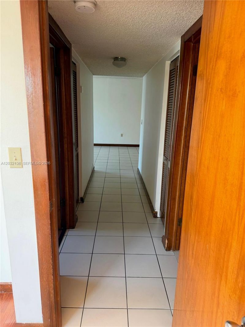 605 NW 72nd Ave, Unit 509, Miami, FL 33126 Photo