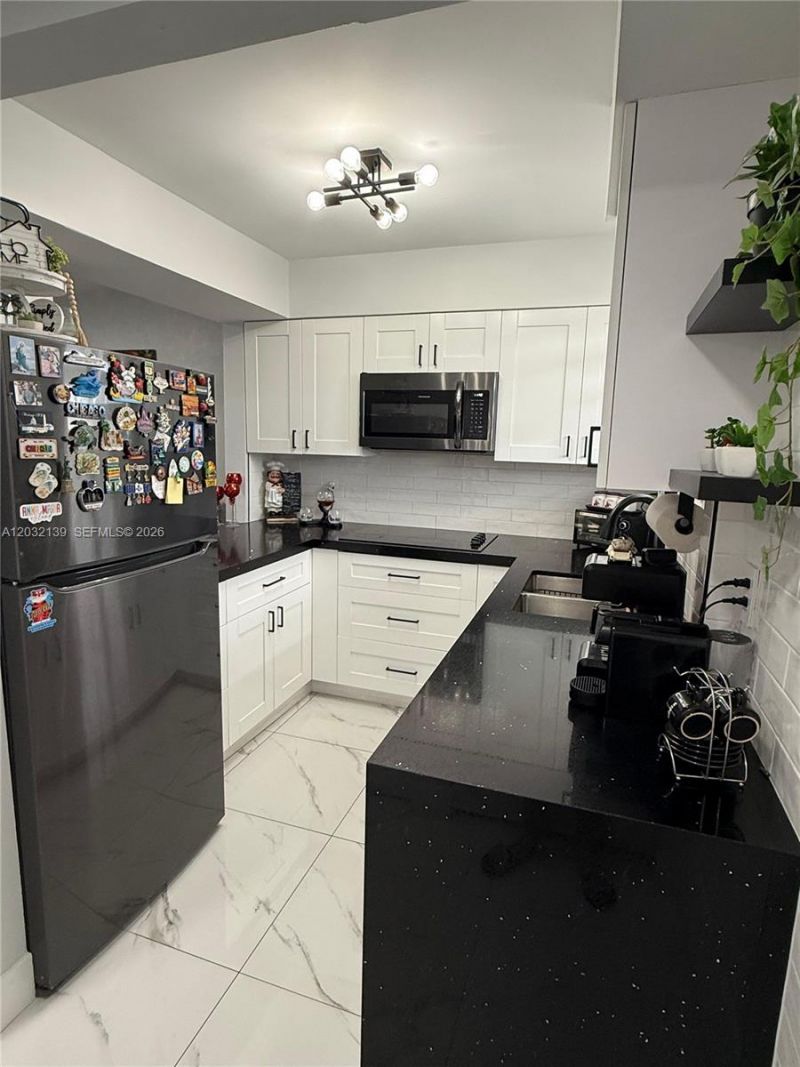 14930 SW 82nd Ter, Unit 16-405, Miami, FL 33193 Photo