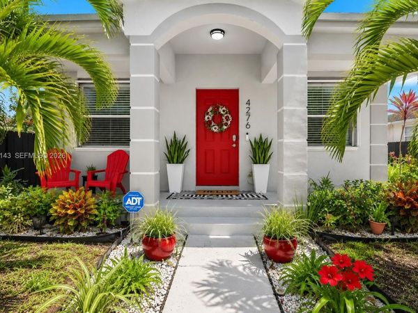 4276 SW 56th Ave, Davie, FL 33314