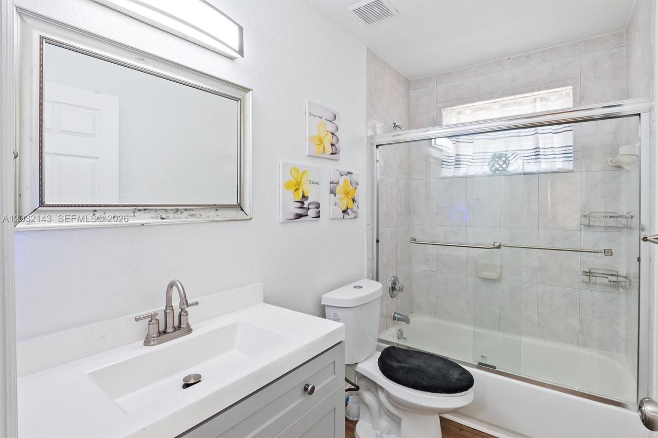 4276 SW 56th Ave , Davie, FL 33314 Photo