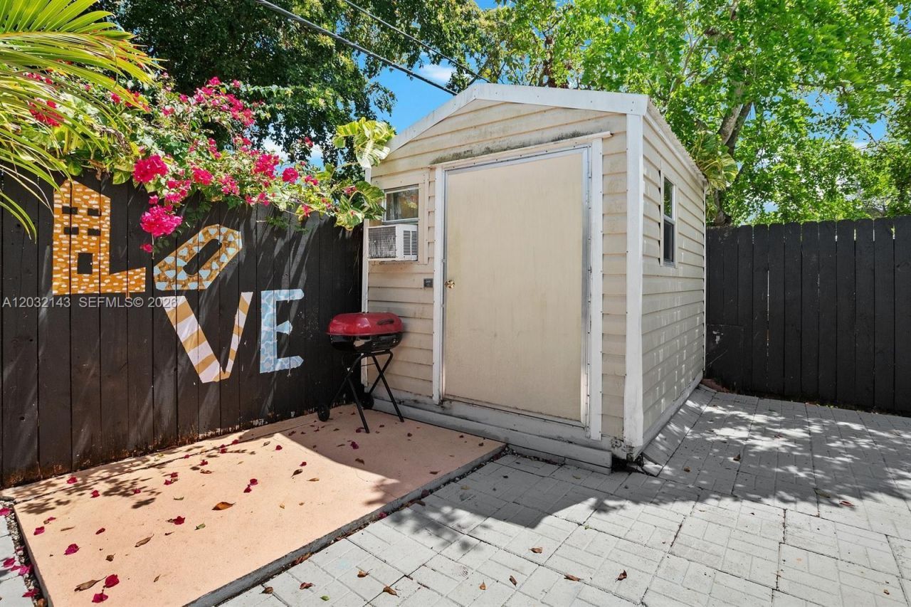 4276 SW 56th Ave , Davie, FL 33314 Photo