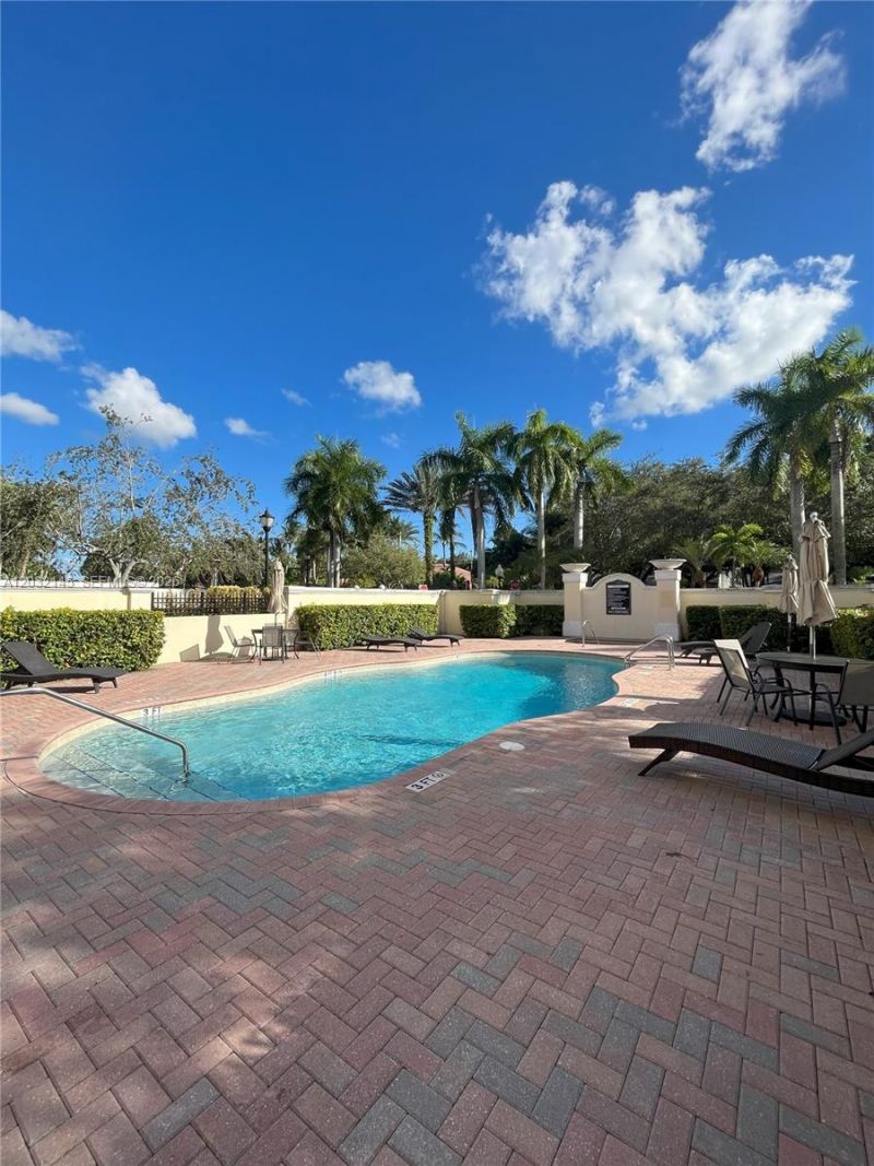 215 SW 42nd Ave, Unit 708, Miami, FL 33134 Photo