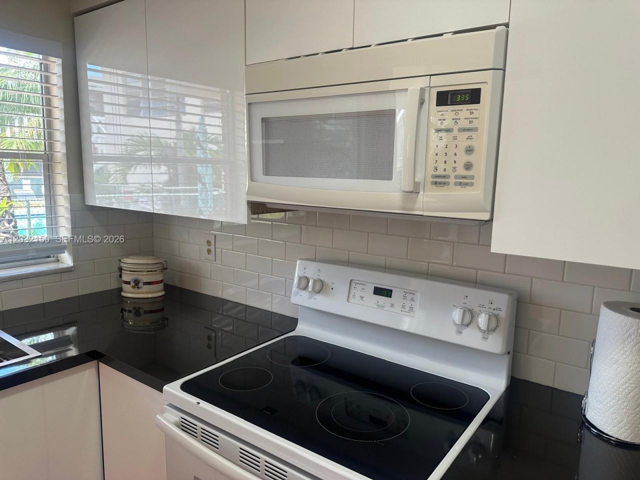 160 NE 8th Ave , Unit 25A, Hallandale Beach, FL 33009 Photo