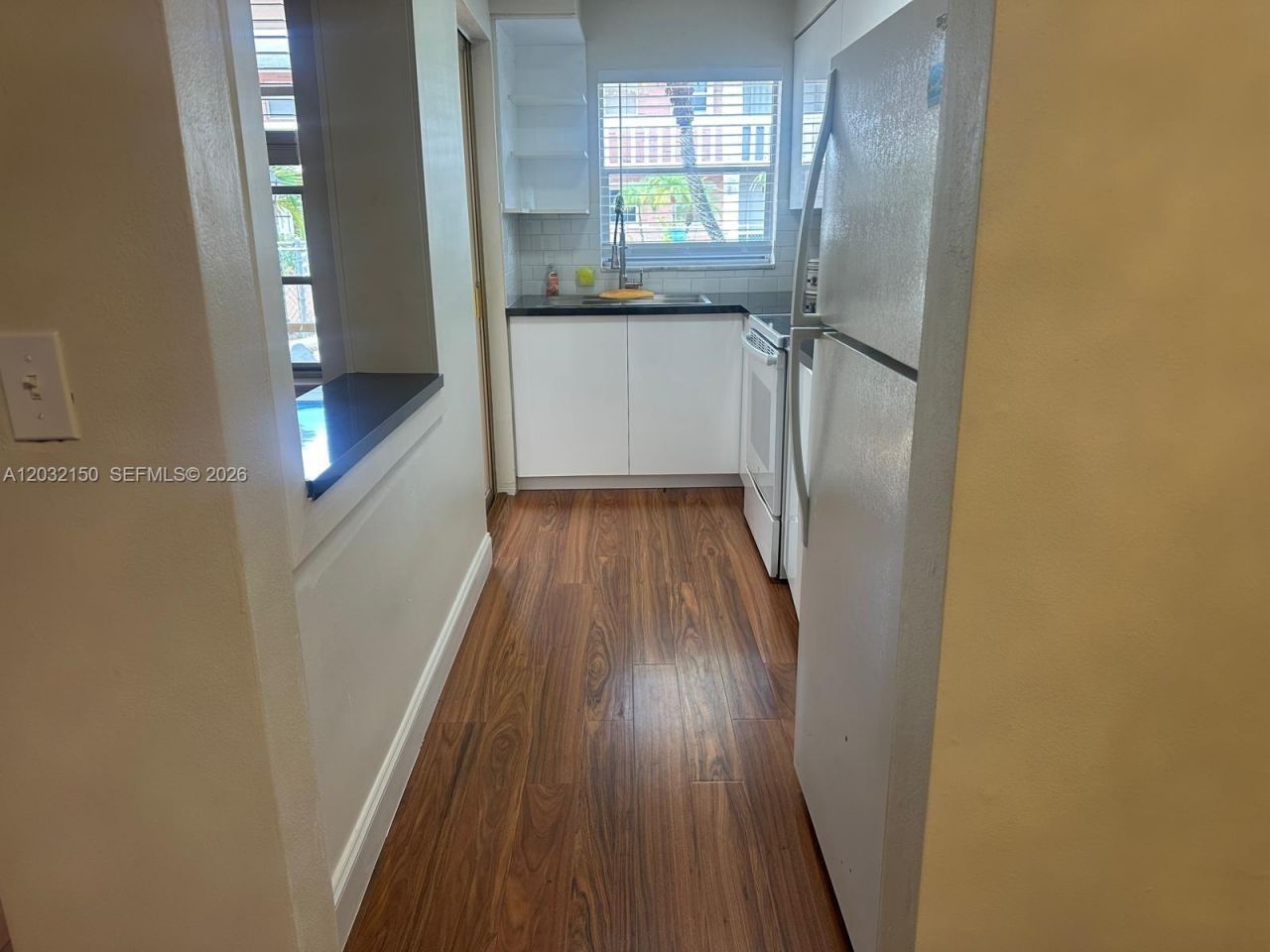 160 NE 8th Ave , Unit 25A, Hallandale Beach, FL 33009 Photo