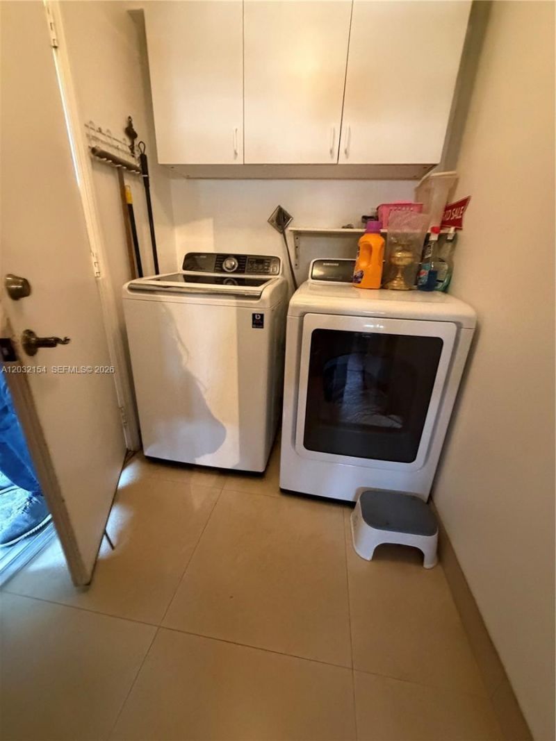 8532 SW 211th Ter , Cutler Bay, FL 33189 Photo