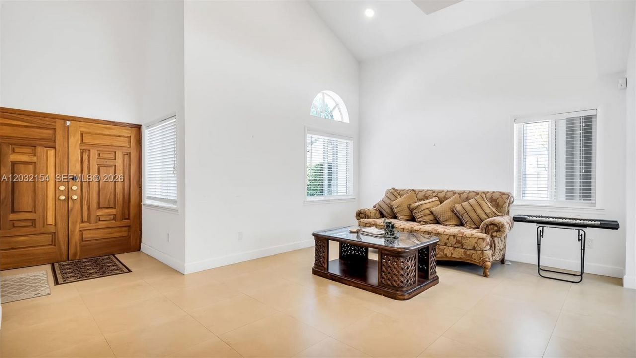 8532 SW 211th Ter , Cutler Bay, FL 33189 Photo