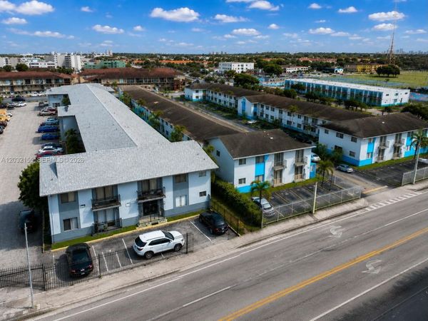 6081 W 24th Ave , Unit 102, Hialeah, FL 33016