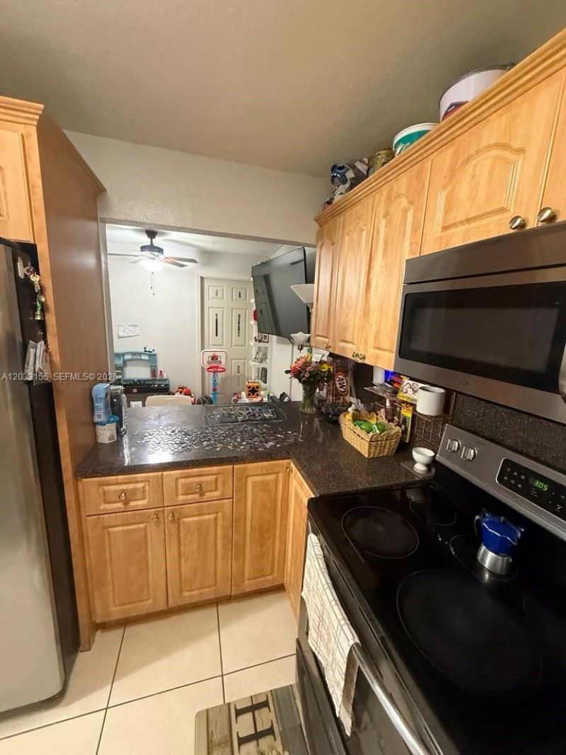 6081 W 24th Ave , Unit 102, Hialeah, FL 33016 Photo