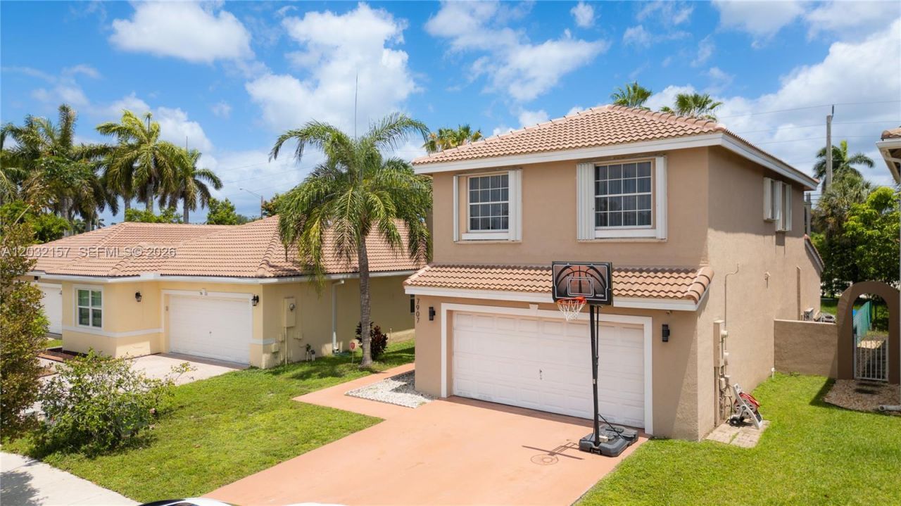 7907 N Silverado Cir , Davie, FL 33024 Photo