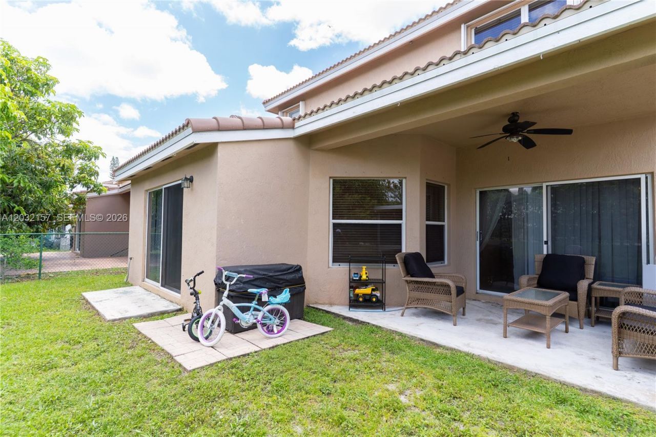 7907 N Silverado Cir , Davie, FL 33024 Photo