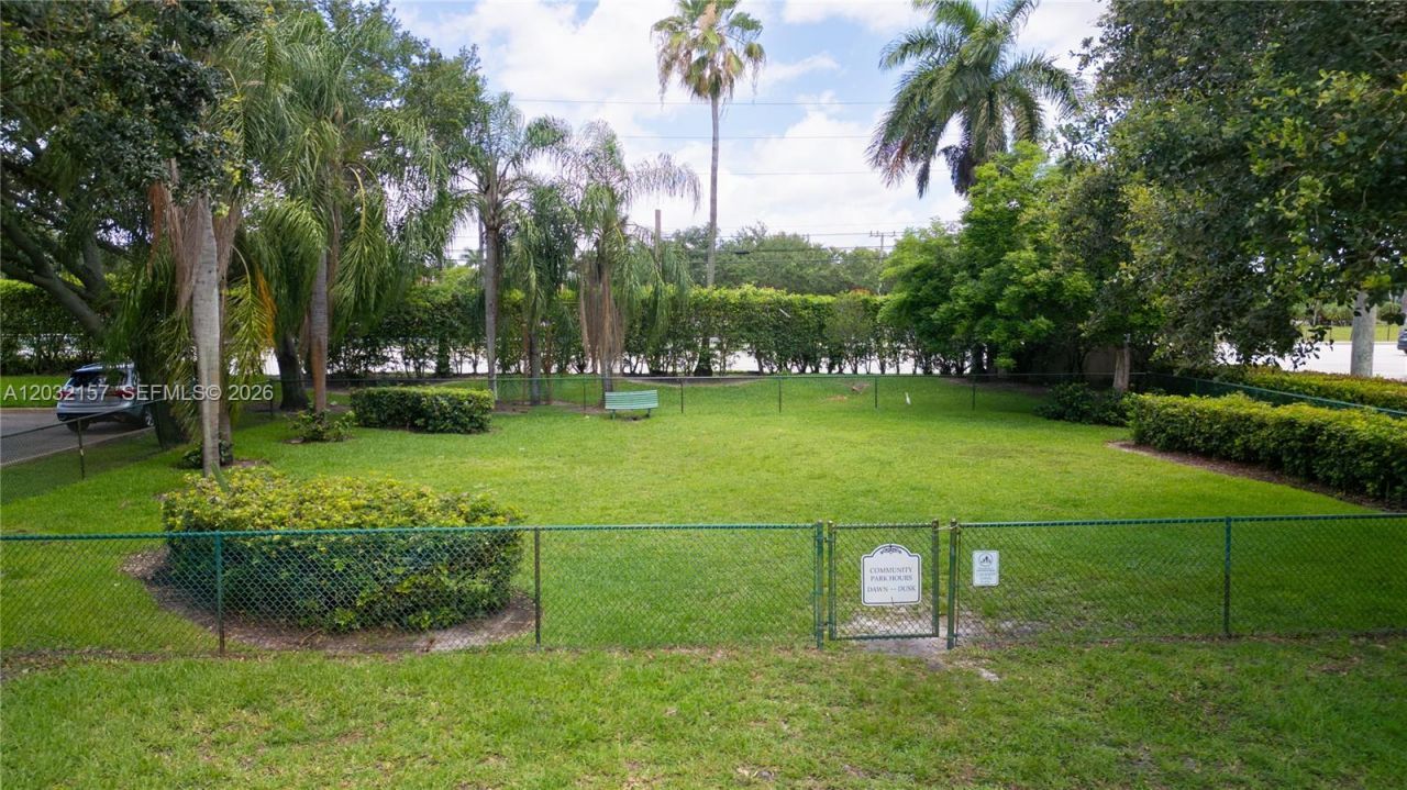 7907 N Silverado Cir , Davie, FL 33024 Photo