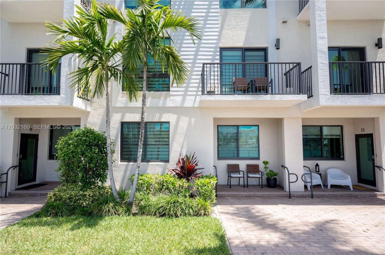 4640 NW 84th Ave , Unit 12, Doral, FL 33166 Main Photo