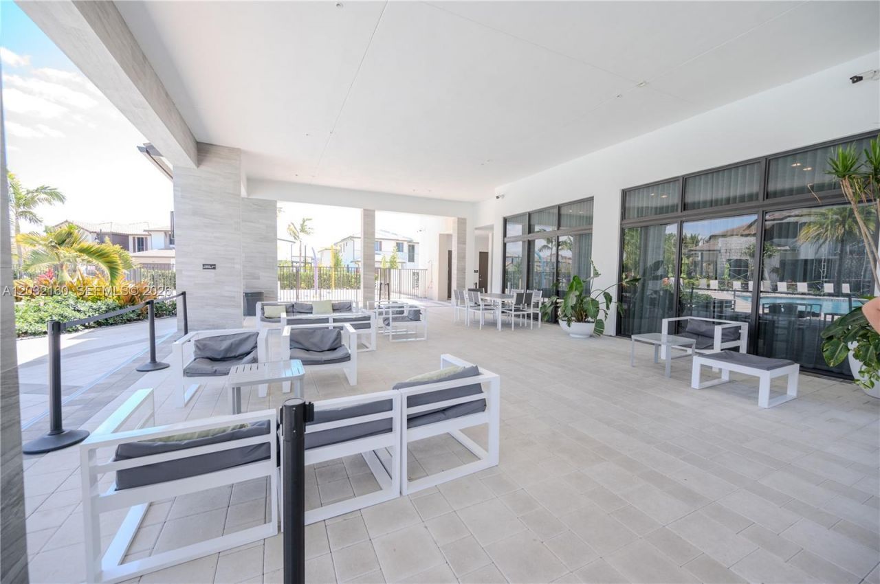 4640 NW 84th Ave , Unit 12, Doral, FL 33166 Photo