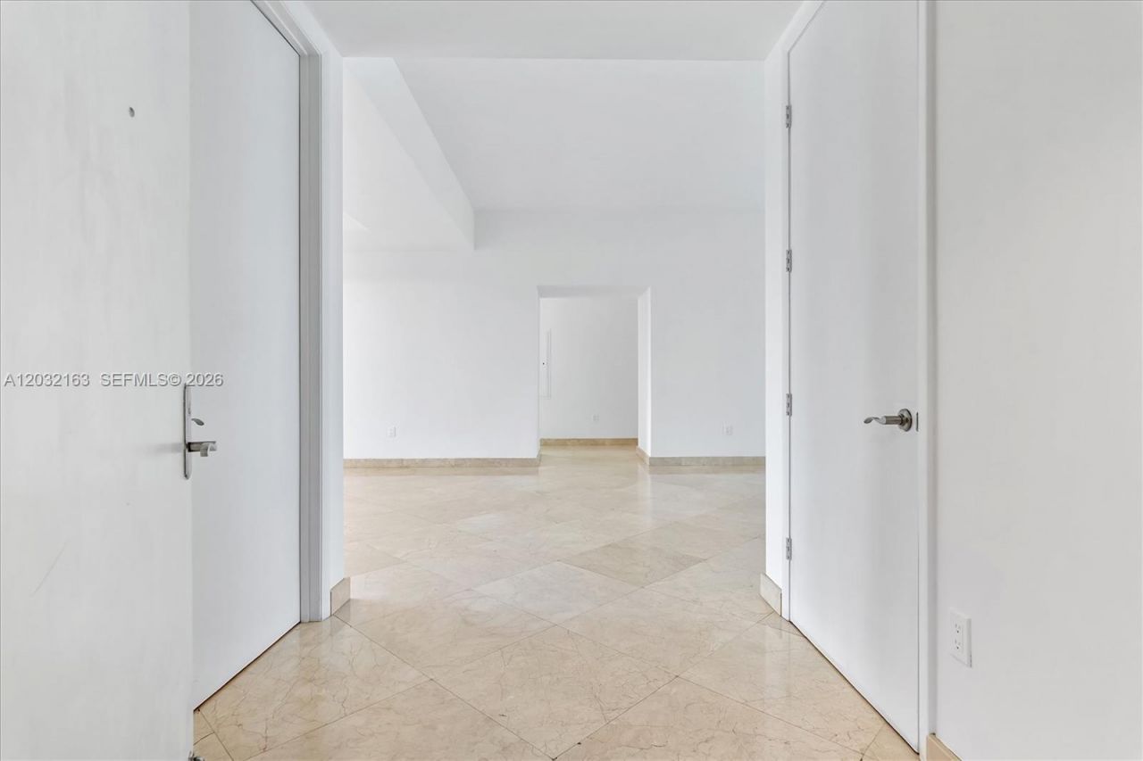 15901 Collins Ave, Unit 904, Sunny Isles Beach, FL 33160 Photo