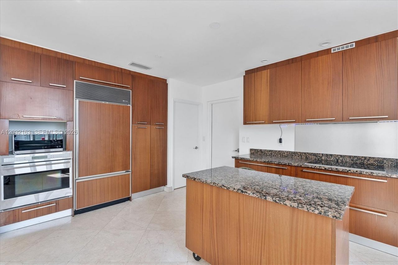 15901 Collins Ave, Unit 904, Sunny Isles Beach, FL 33160 Photo
