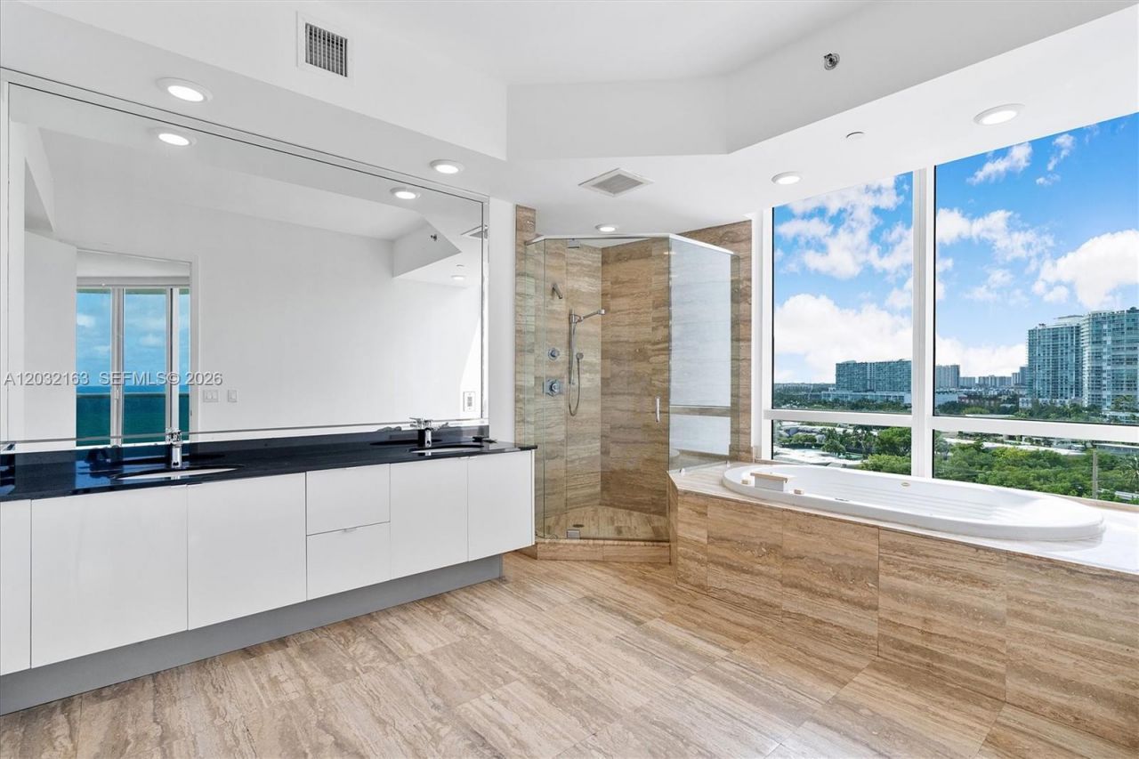 15901 Collins Ave, Unit 904, Sunny Isles Beach, FL 33160 Photo