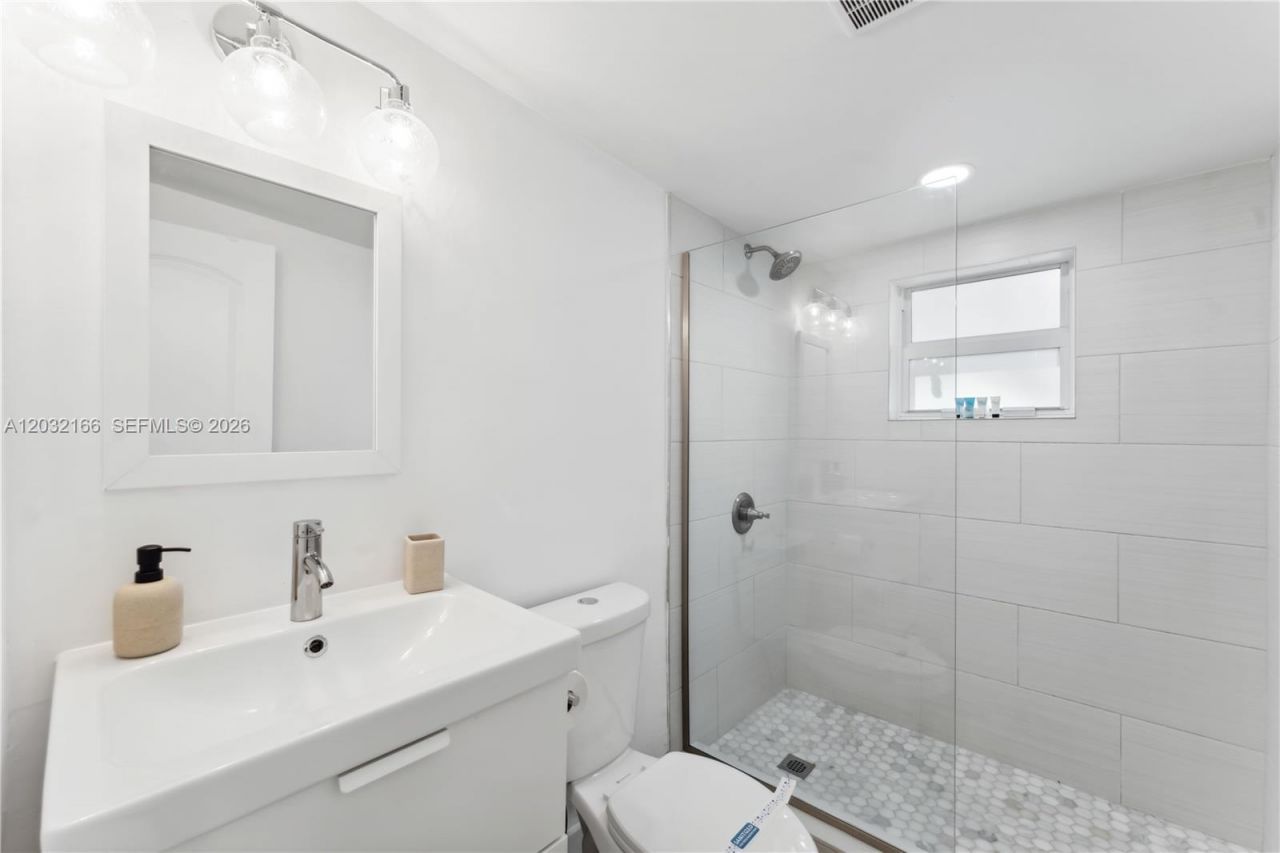 1480 NE 117th St , Unit 1480, Miami, FL 33161 Photo